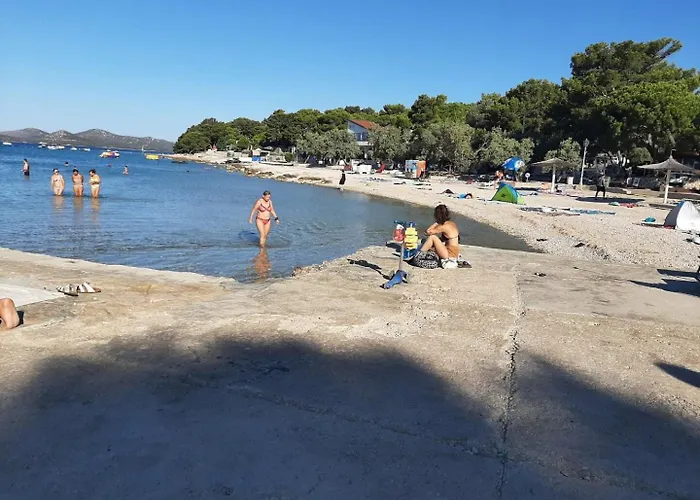 Mare * Pakostane