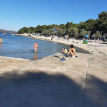 Mare * Pakostane